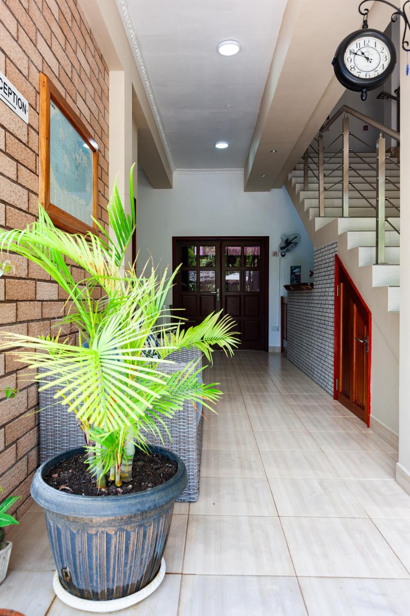 Bijoutier Apartments Grand Anse  Bagian luar foto